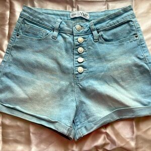 High Rise Shorts 
Size: 5/27